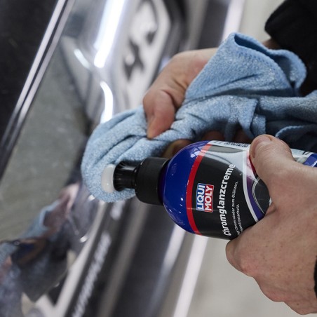 For cleaning chrome and decorative metal parts of cars, motorcycles and bicycles.